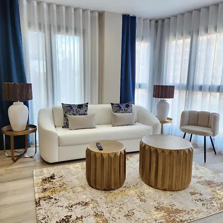 Md Pont De Fusta 公寓